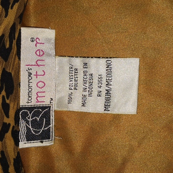 Tomorrow’s Mother leopard print top size medium - Picture 8 of 10